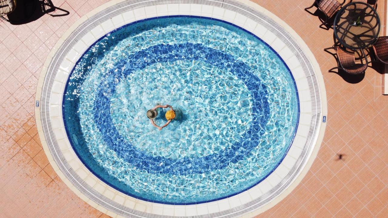 Okeanis Golden Resort Като-Даратсо Экстерьер фото